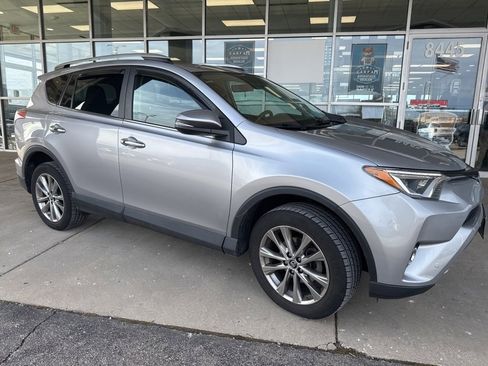 Used 2016 Toyota RAV4 Limited image 3