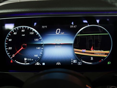 Used 2021 Mercedes-Benz E 350 4MATIC Sedan image 18