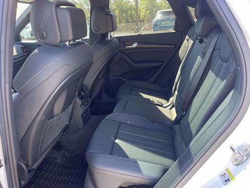 Used 2023 Audi Q5 2.0T Prestige w/ Prestige Package image 11