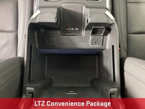 Used 2023 Chevrolet Silverado 1500 LTZ AWD/4WD image 13