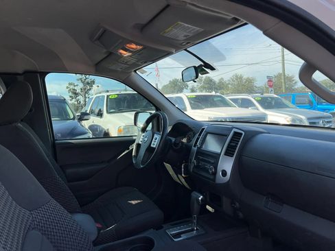Used 2019 Nissan Frontier SV RWD image 13