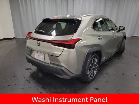 Used 2021 Lexus UX 250h w/ Premium Package image 8