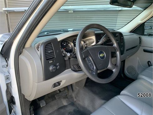 Used 2011 Chevrolet Silverado 3500 W/T image 28