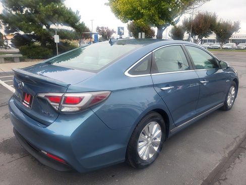 Used 2016 Hyundai Sonata SE image 3