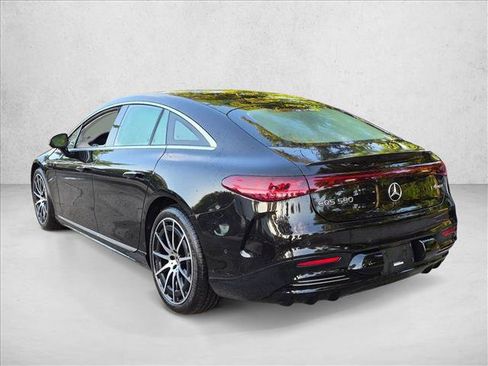 Used 2023 Mercedes-Benz EQS 580 4MATIC Sedan image 7