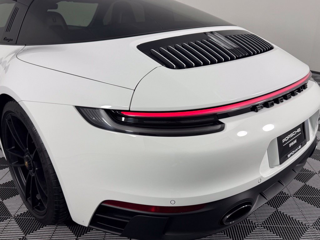Certified 2022 Porsche 911 Targa 4 GTS AWD/4WD image 12