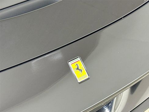 Used 2020 Ferrari F8 Tributo image 37