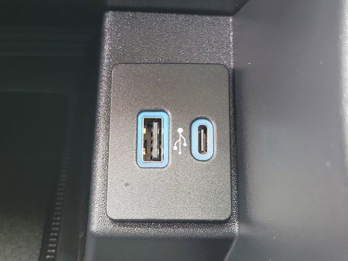 Used 2024 Ford Edge SEL w/ Convenience Package image 31