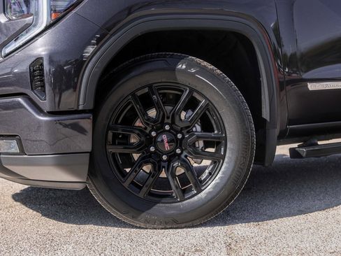 Used 2023 GMC Sierra 1500 Elevation image 4