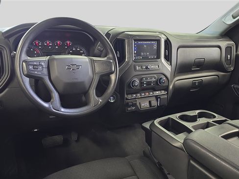 Used 2025 Chevrolet Silverado 2500 Custom w/ Custom Value Package image 19