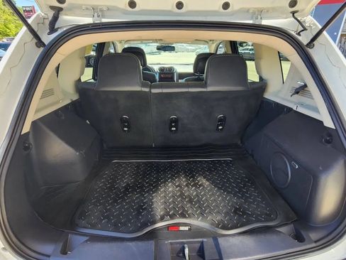 Used 2014 Jeep Compass Latitude w/ Sun/Sound Group AWD/4WD image 12