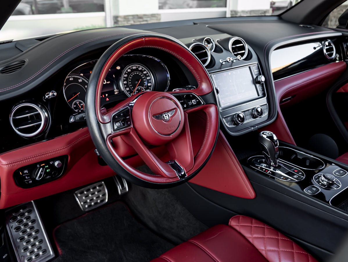 Used 2020 Bentley Bentayga Speed AWD/4WD image 19