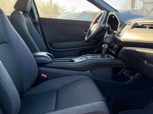 Used 2020 Honda HR-V Sport image 11