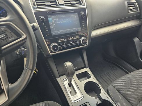 Used 2018 Subaru Outback 2.5i Premium w/ Popular Package #1 AWD/4WD image 23