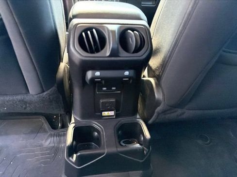 Used 2021 Jeep Gladiator Sport AWD/4WD image 14