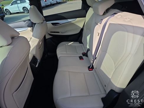 Used 2019 INFINITI QX50 Luxe w/ Navigation Package image 24