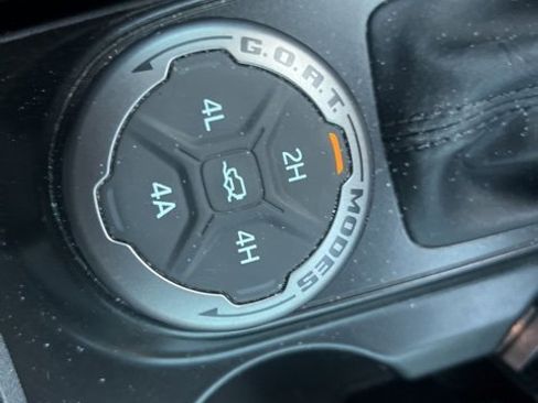 Used 2023 Ford Bronco Wildtrak image 19