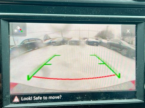 Used 2018 Volkswagen Golf Alltrack S image 15