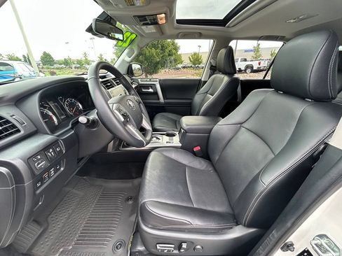 Used 2023 Toyota 4Runner Limited AWD/4WD image 14