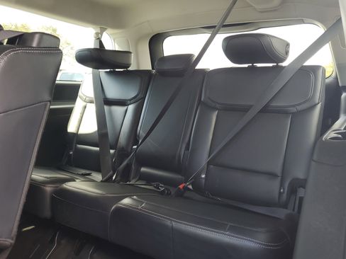 Certified 2025 Ford Expedition Max Platinum image 13