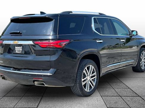 Used 2023 Chevrolet Traverse High Country FWD image 12