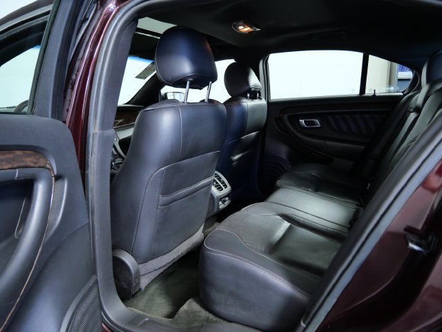 Used 2018 Ford Taurus Limited AWD/4WD image 13