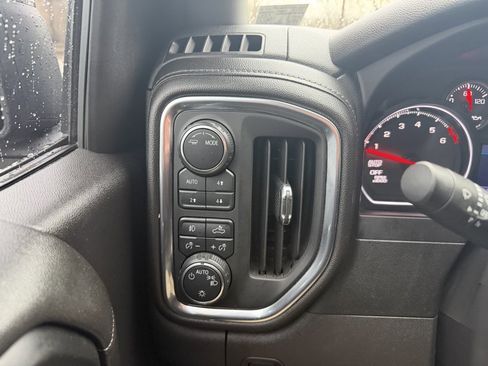 Used 2020 Chevrolet Silverado 1500 LT Trail Boss image 29