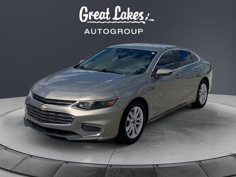 Used 2018 Chevrolet Malibu LT FWD image 1