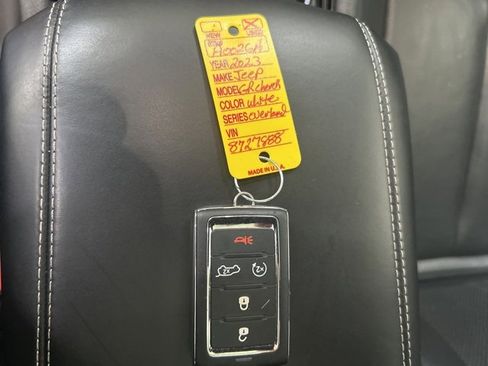 Used 2023 Jeep Grand Cherokee L Overland image 17