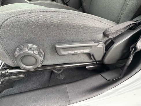 Used 2024 Jeep Wrangler Unlimited w/ Convenience Group image 27