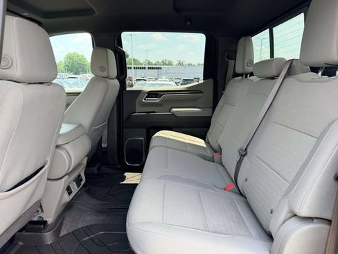 Used 2024 Chevrolet Silverado 1500 LT w/ Safety Package AWD/4WD image 13