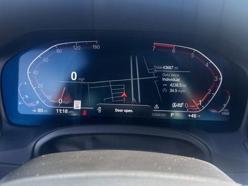 Used 2021 BMW 330i xDrive Sedan w/ Convenience Package image 5