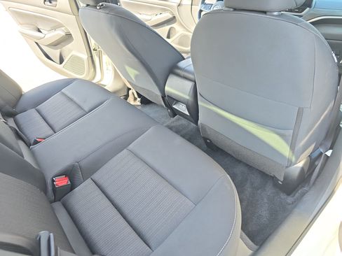 Used 2024 Nissan Altima 2.5 SV w/ SV Premium Package FWD image 11