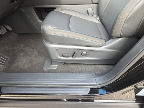 New 2026 Nissan Pathfinder SL AWD/4WD image 32