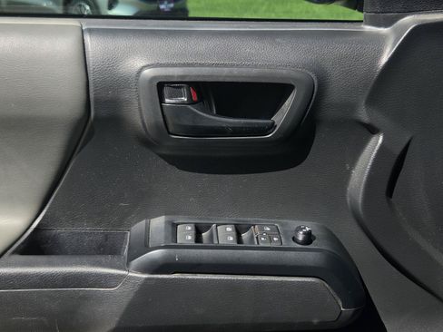 Used 2023 Toyota Tacoma SR AWD/4WD image 26