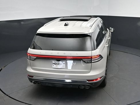 Used 2025 Lincoln Aviator Reserve w/ Luxury Package RWD image 34