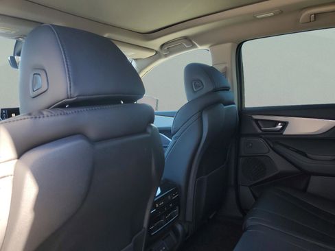 New 2026 Acura MDX SH-AWD image 10