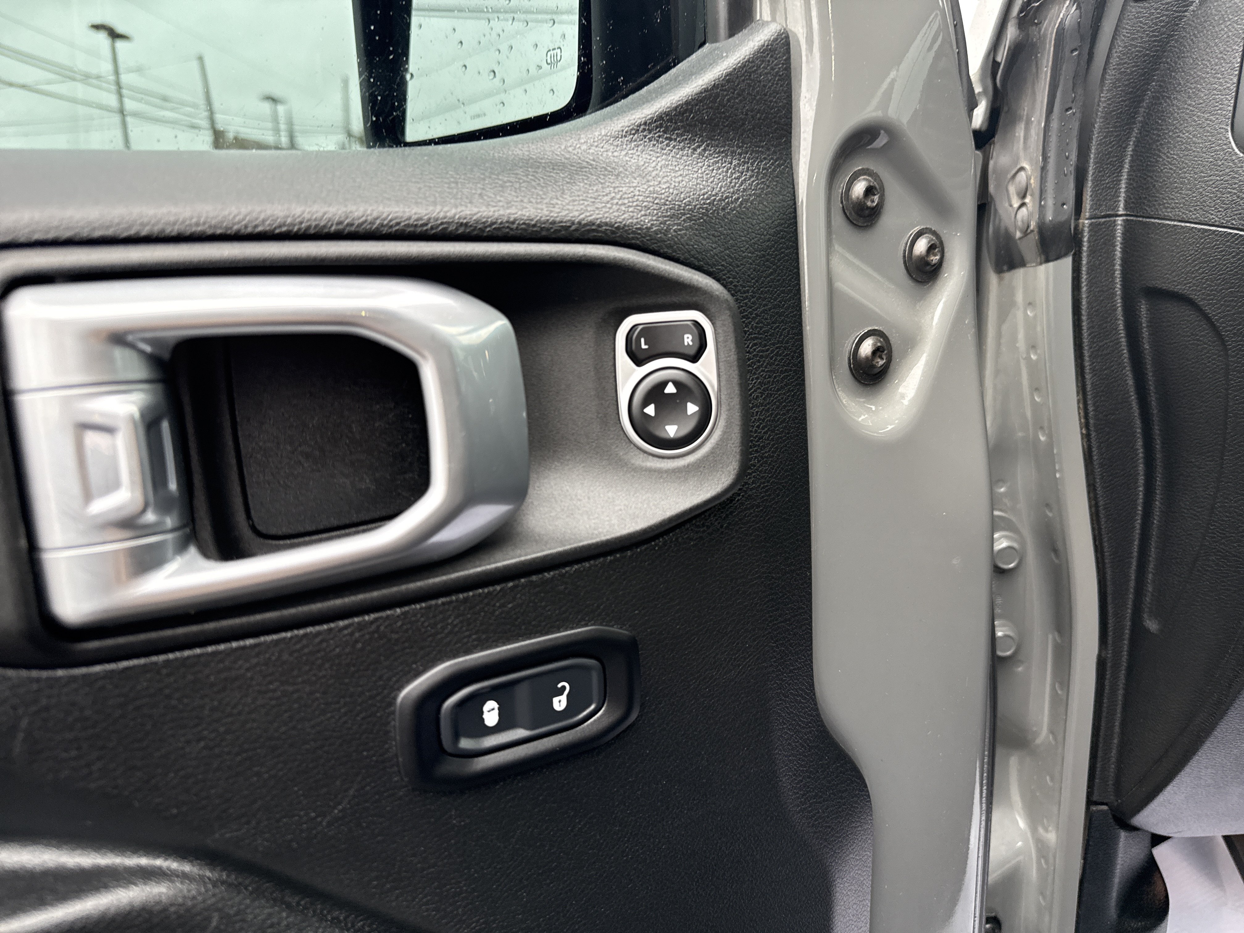 Used 2020 Jeep Gladiator Sport AWD/4WD image 19