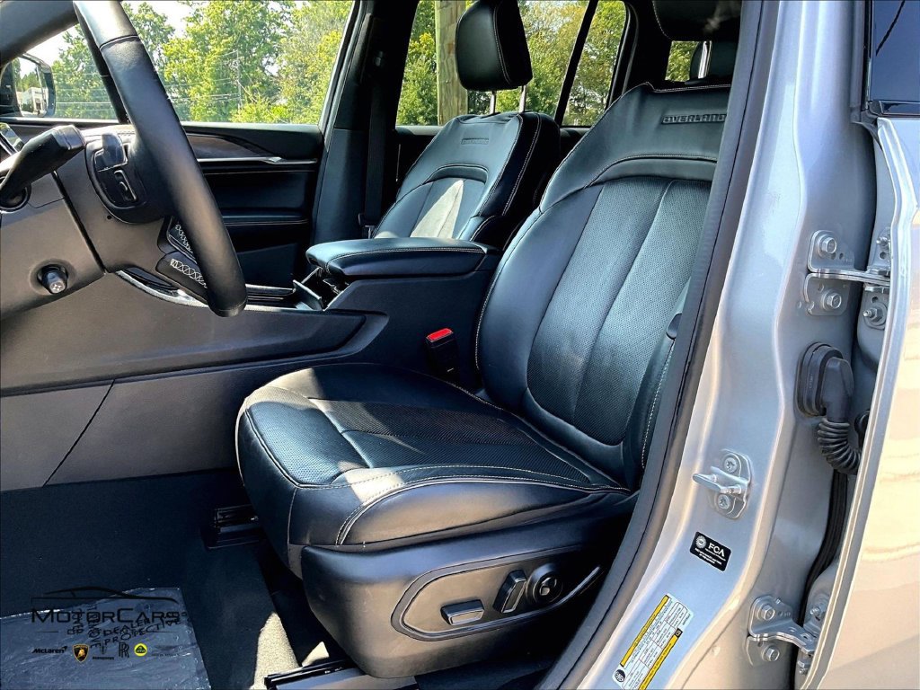 Used 2022 Jeep Grand Cherokee Overland AWD/4WD image 22