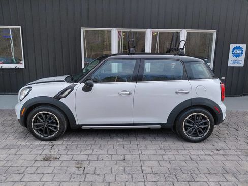 Used 2016 MINI Cooper Countryman S image 2