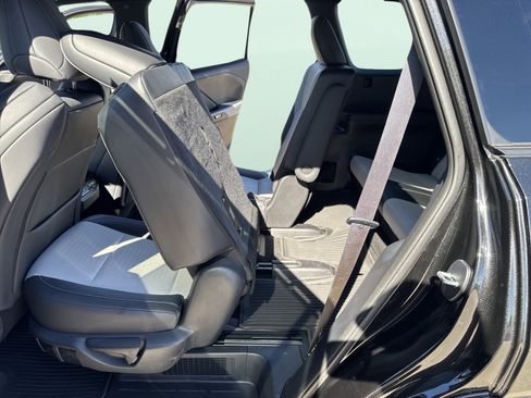 Used 2024 Lexus TX 500h AWD w/ Technology Package image 12