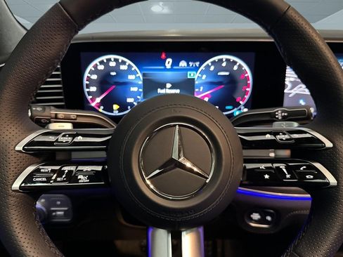 Certified 2025 Mercedes-Benz GLS 450 4MATIC image 15