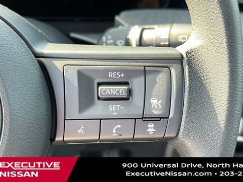 Used 2025 Nissan Kicks SV w/ SV Premium Package image 13