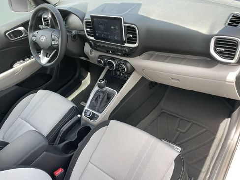 New 2026 Hyundai Venue SEL FWD image 16