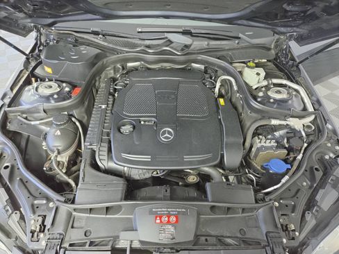 Used 2016 Mercedes-Benz E 350 4MATIC Sedan image 32