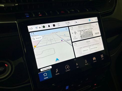 Used 2024 Jeep Grand Cherokee Trailhawk w/ Luxury Tech Group III image 26