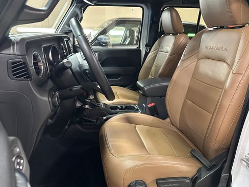 Used 2021 Jeep Wrangler Unlimited Sahara w/ Uconnect 4C Nav & Sound Group image 15