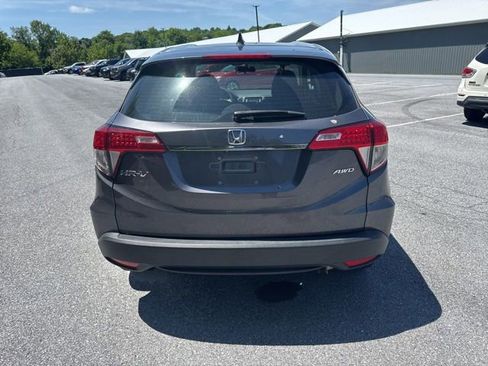 Used 2019 Honda HR-V LX image 4