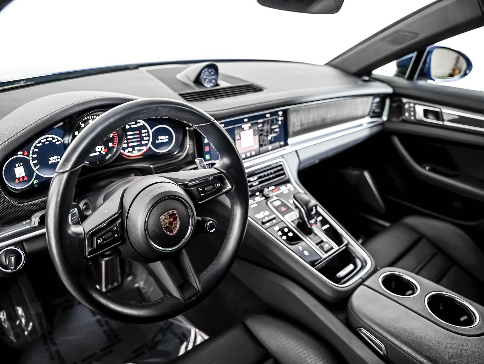 Certified 2023 Porsche Panamera 4 AWD/4WD image 4
