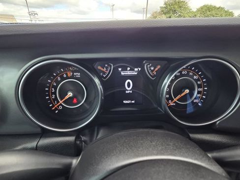 Used 2023 Jeep Gladiator Sport AWD/4WD image 23